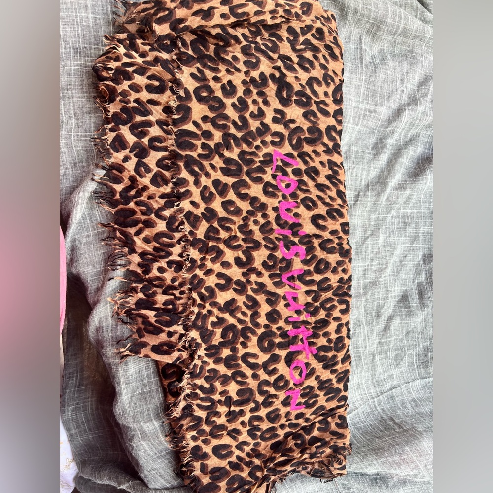 Louis Vuitton authentic leopard scarf